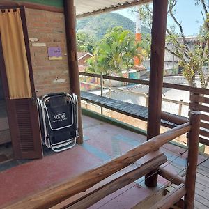 Quarto para três pessoas